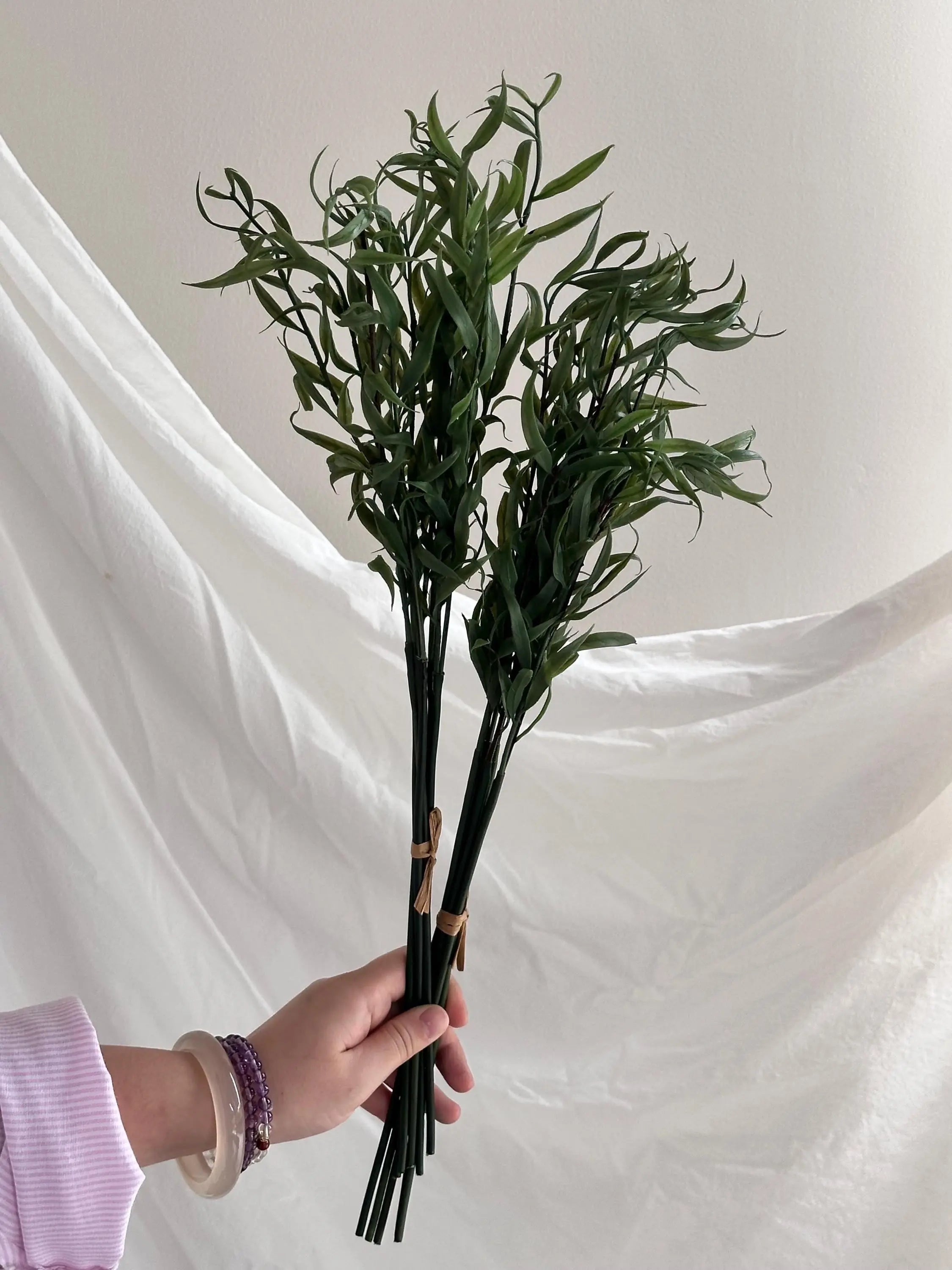 Real touch eucalyptus Branch, fake eucalyptus stem for DIY eucalyptus garland, eucalyptus arrangement, Spring Home Decor Faux Flower Place