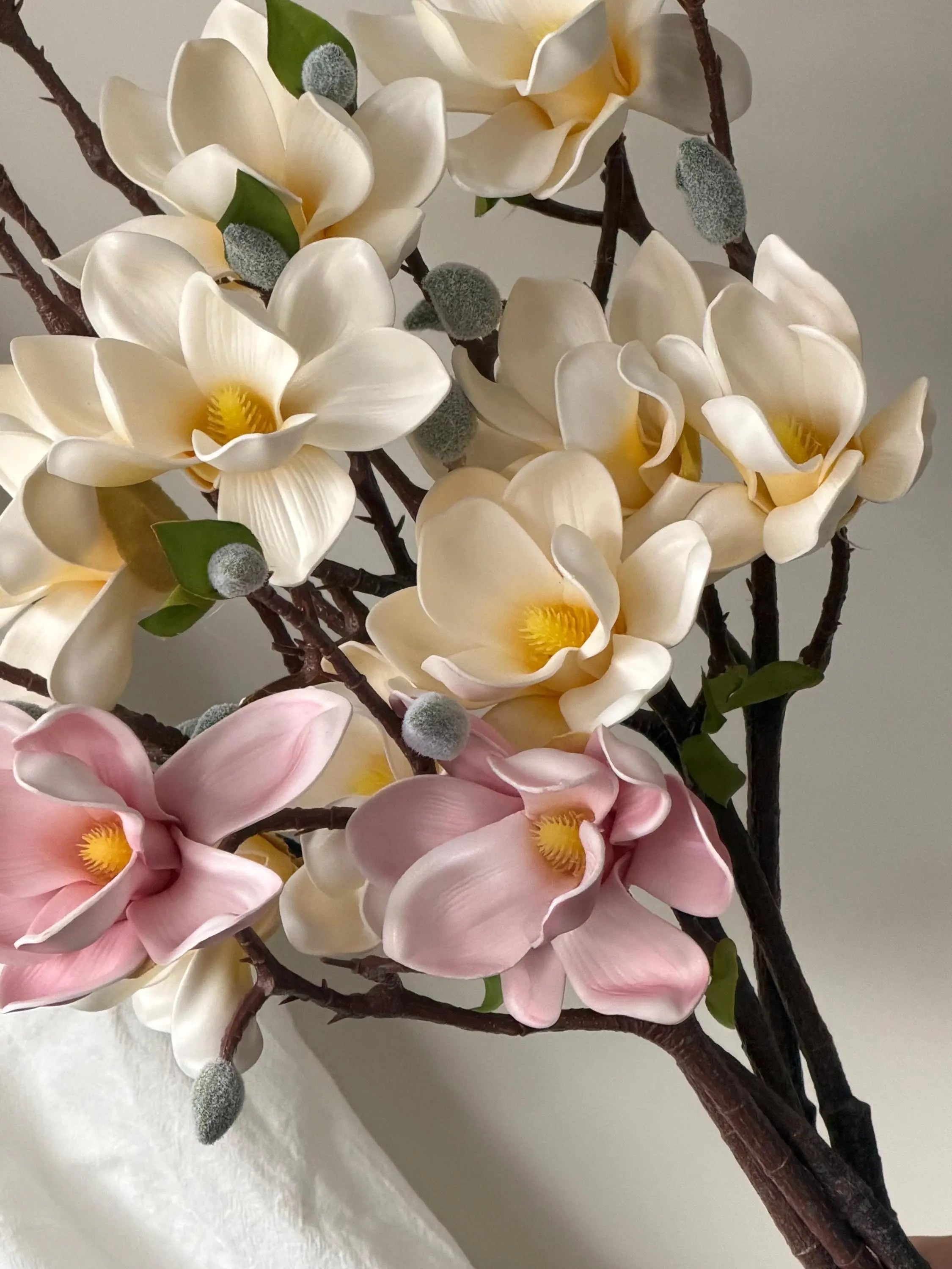 Faux Magnolia Artificial flower Silk Magnolia Branches, Dinner Wedding Arrangement, Fake Flower Faux Magnolia, Table decor Faux Flower Place