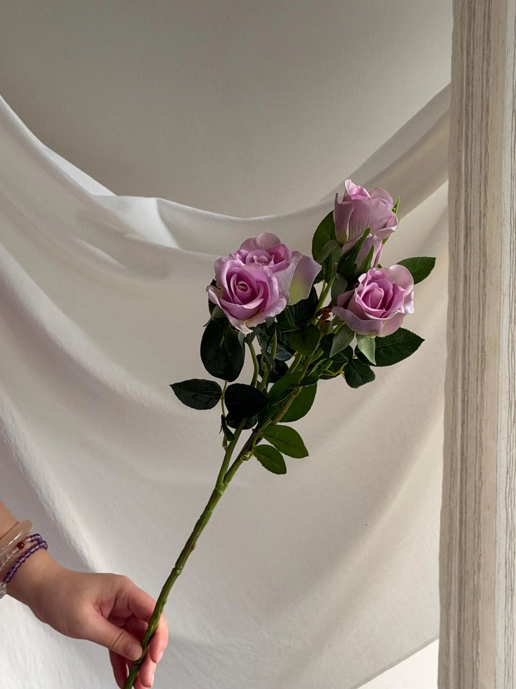 Artificial 5-head Rose stem Faux Flower Place