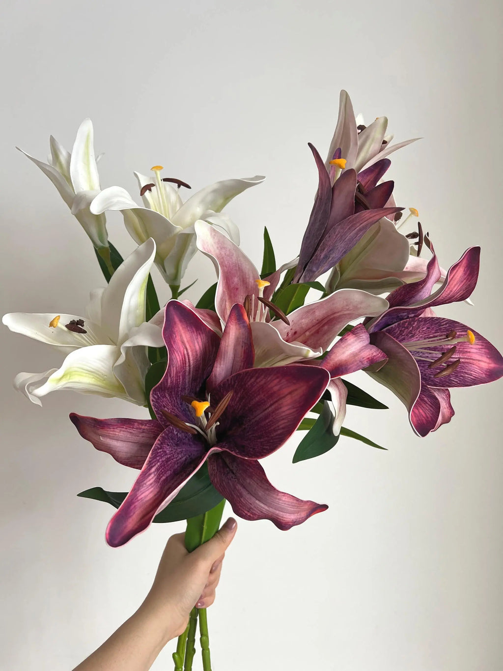 Real Touch Moisturizing Lily Celesta Atelier