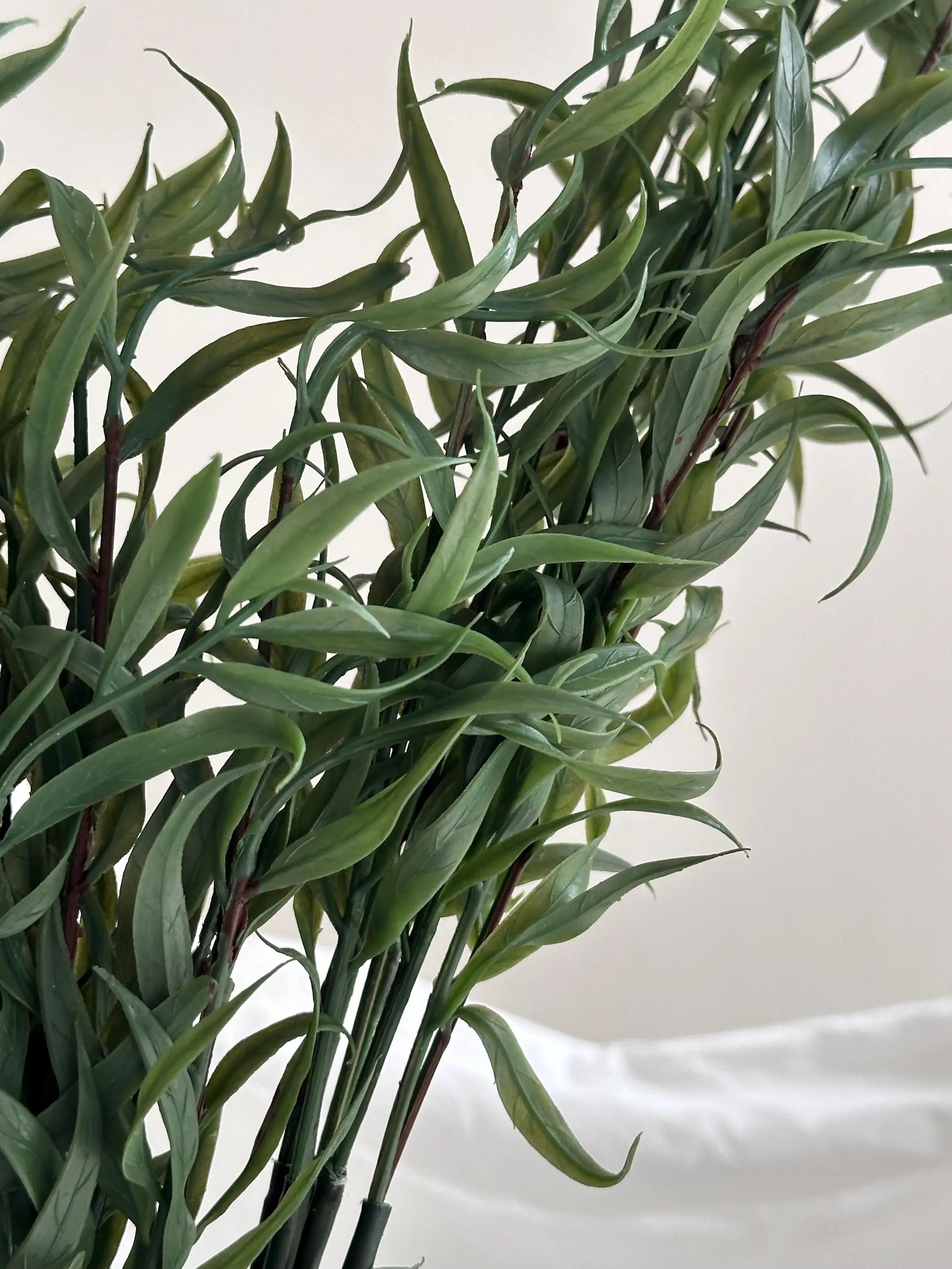 Real touch eucalyptus Branch, fake eucalyptus stem for DIY eucalyptus garland, eucalyptus arrangement, Spring Home Decor Faux Flower Place