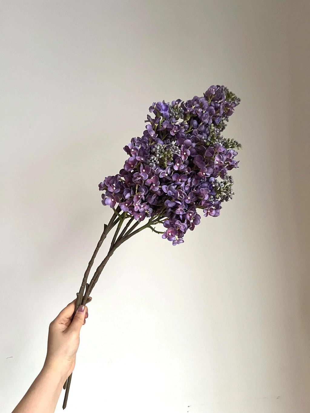 Real Touch Lilac stem, Faux Lilac Branch, Cream White Faux Floral Branch, fake flower arrangements, Lilac Flower for DIY Wedding Decor Faux Flower Place