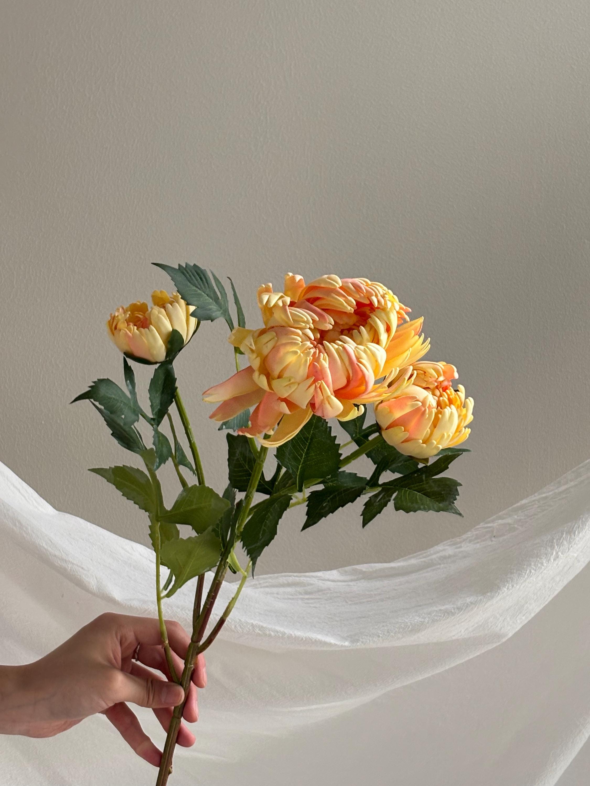 3-Head Artificial Chrysanthemum Stem