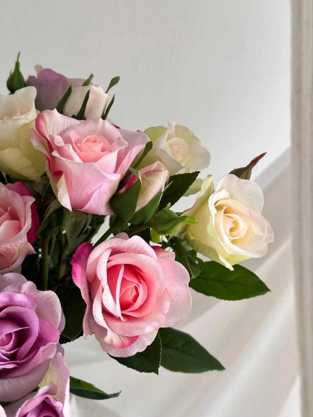 Artificial 5-head Rose stem Faux Flower Place