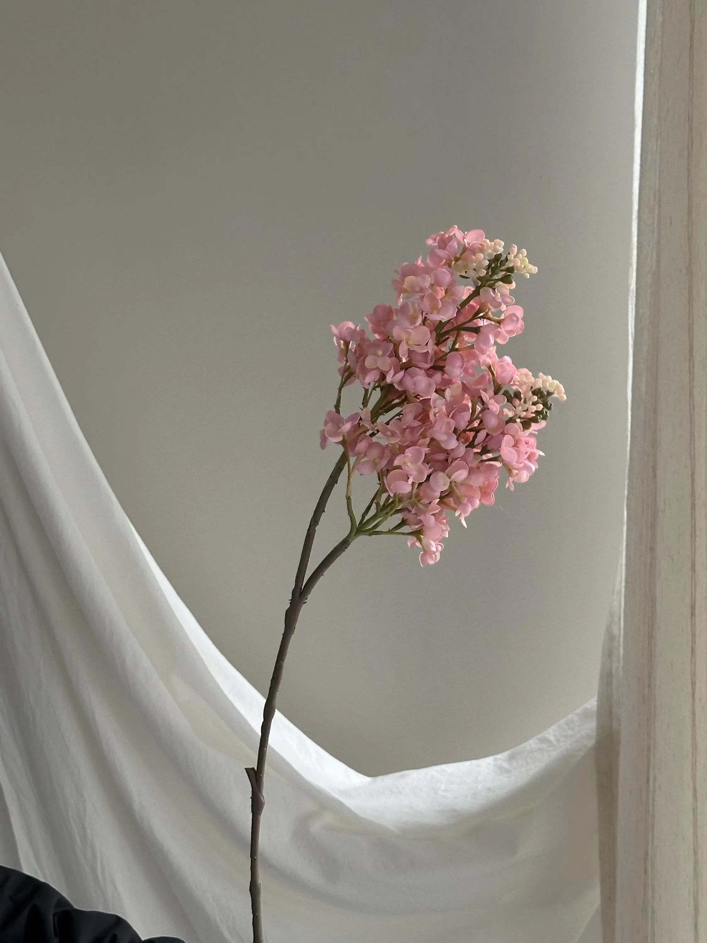Real Touch Lilac stem, Faux Lilac Branch, Cream White Faux Floral Branch, fake flower arrangements, Lilac Flower for DIY Wedding Decor Faux Flower Place