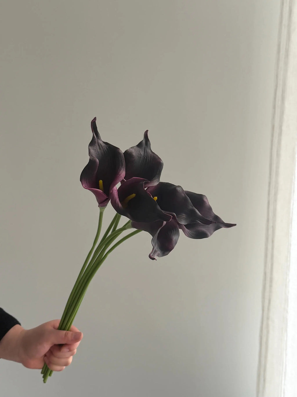 Faux Calla Lily bouquet for Bridal Shower, 6pc Artificial lily of the valley, Mini Calla Lily Bouquet,Wedding Ceremony Flower for Bride Faux Flower Place
