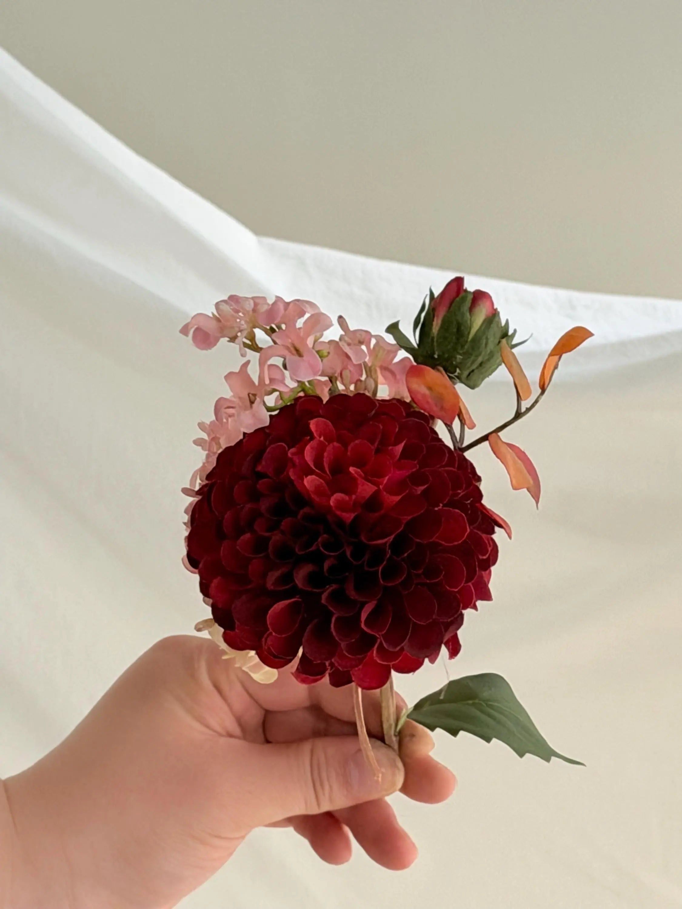 Romantic Floral arrangement Faux Flower Place