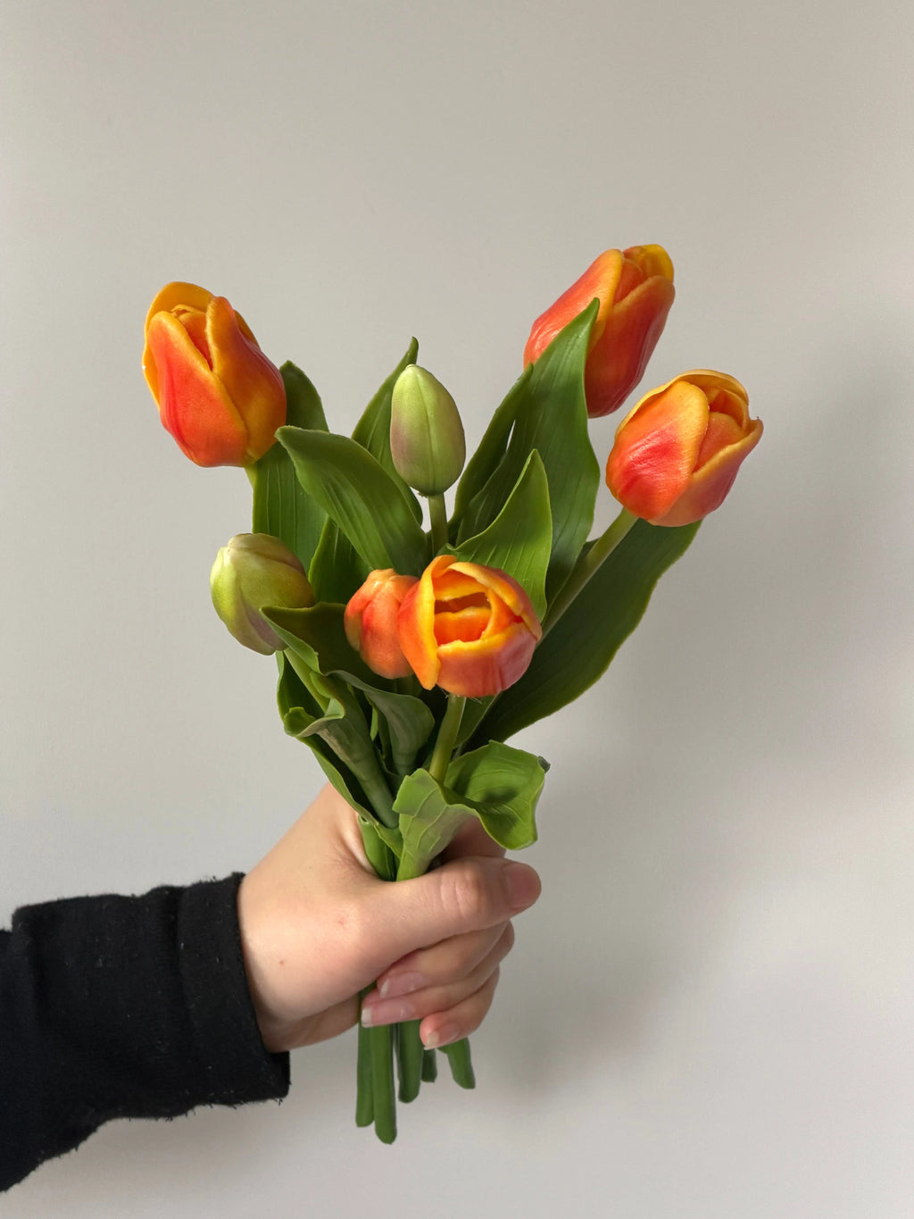 Faux tulip bouquet Celesta Atelier