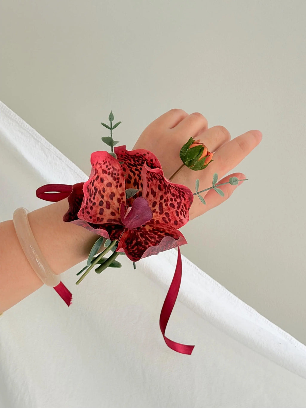 Romantic Floral arrangement Faux Flower Place