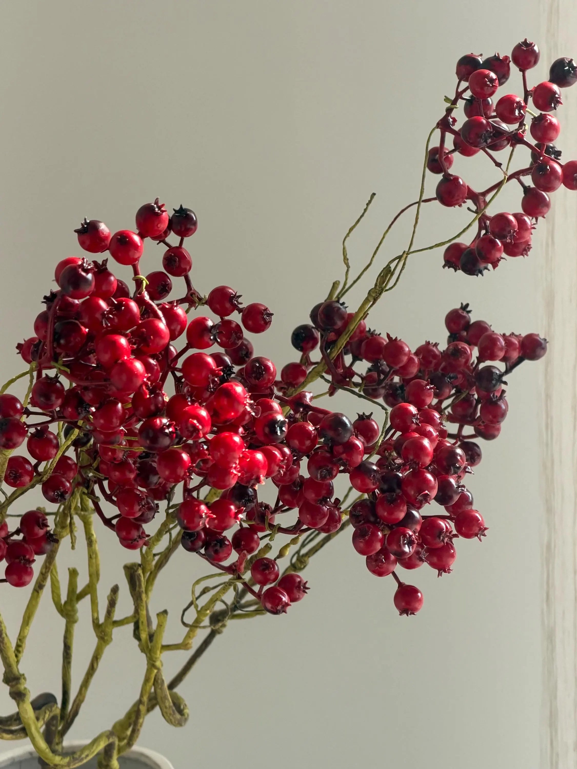 Faux Cranberry Branch, 29inch fake red berry Stem,Artificial Berry,Faux Burgundy Branches,Farmhouse Vase Filler,Flower Arrangement Decor Faux Flower Place