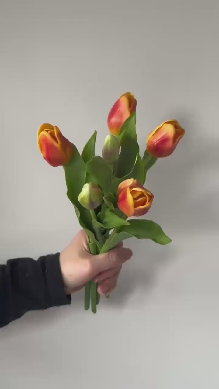 Artificial tulip bouquet